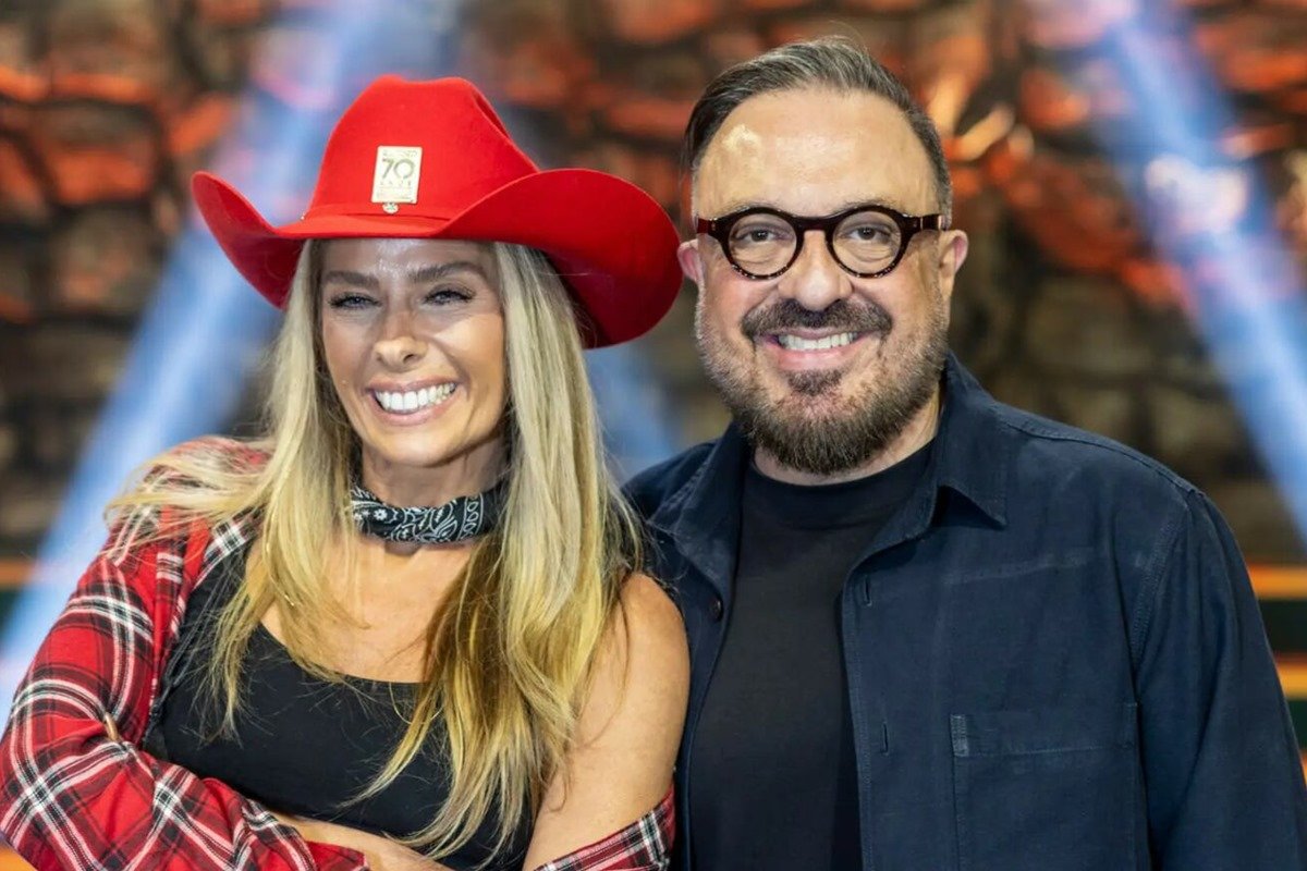 Adriane Galisteu e Carelli são detonados por dinâmica em A Fazenda 17