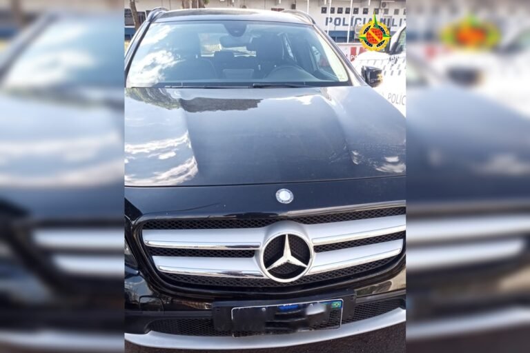 Carro de luxo é apreendido com 64 multas e R$ 54 mil em débitos no DF