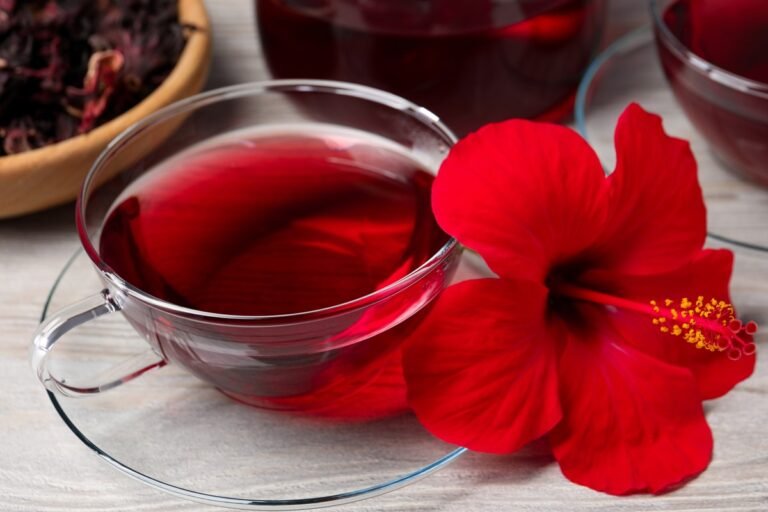 Chá anti-inflamatório controla pressão e auxilia no emagrecimento