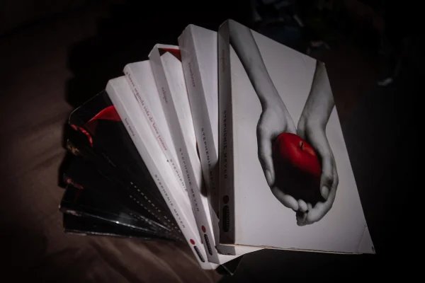 Crepúsculo: saga literária que marcou gerações de fãs completa 20 anos