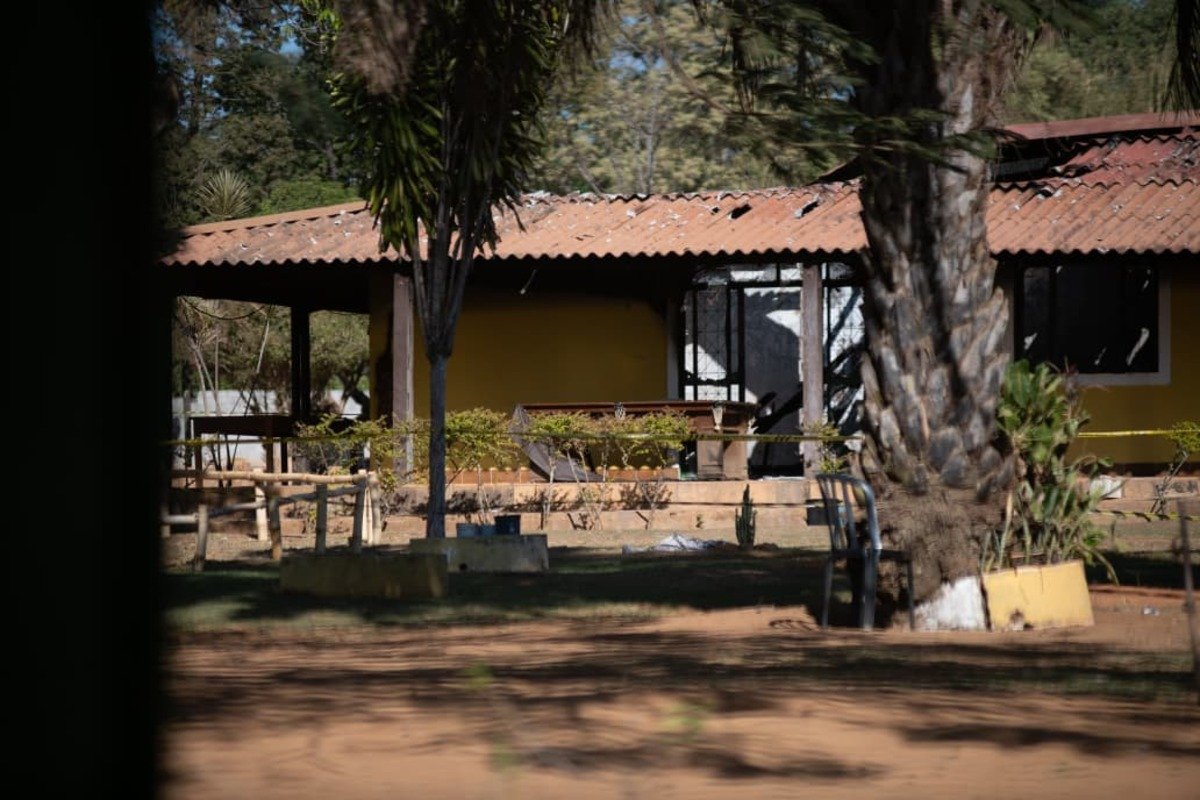 Donos de clínica são presos por manter 27 pacientes em cárcere privado