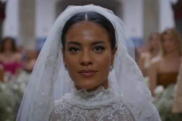 O que acontece com Maria de Fátima no final de Vale Tudo