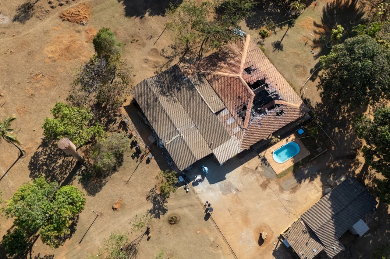 Pacientes mortos em clínica incendiada foram internados compulsoriamente