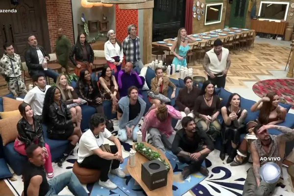 Quem é o famoso que não toma banho há dois dias em A Fazenda 17