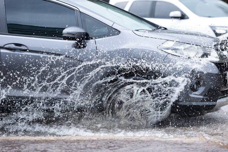 Volta das chuvas no DF aumenta risco nas pistas. Veja os cuidados