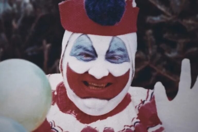 A história real do palhaço assassino que inspirou filme Telefone Preto