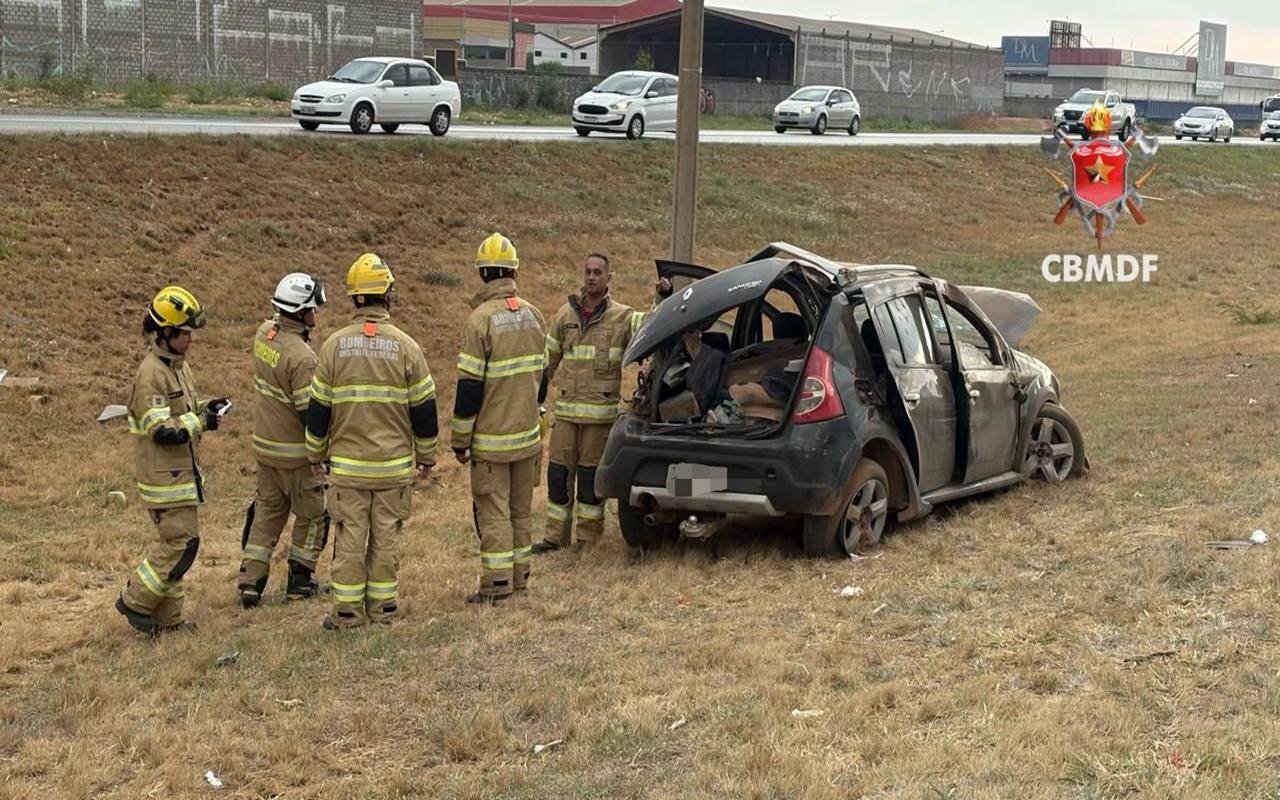 Acidente de trânsito na BR-070 deixa duas mulheres feridas