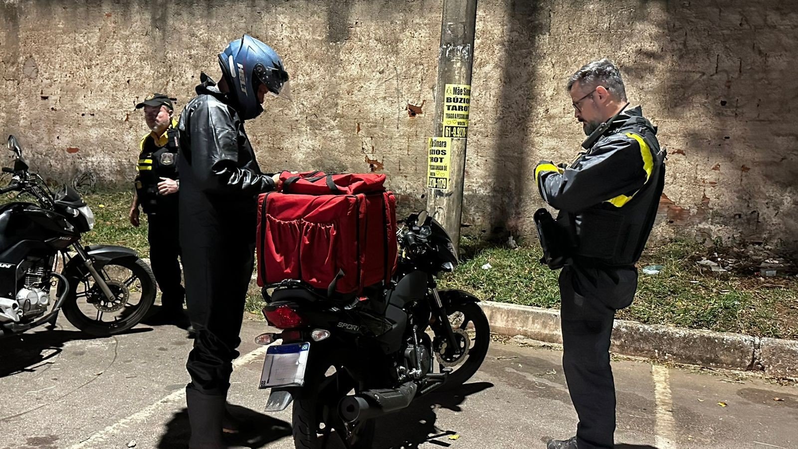 Detran-DF intensifica fiscalização noturna em Samambaia