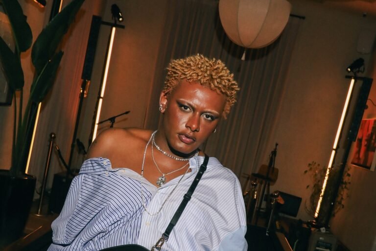 Liniker se maniesta após sumiço de Caju no Spotify: “Pega de surpresa”