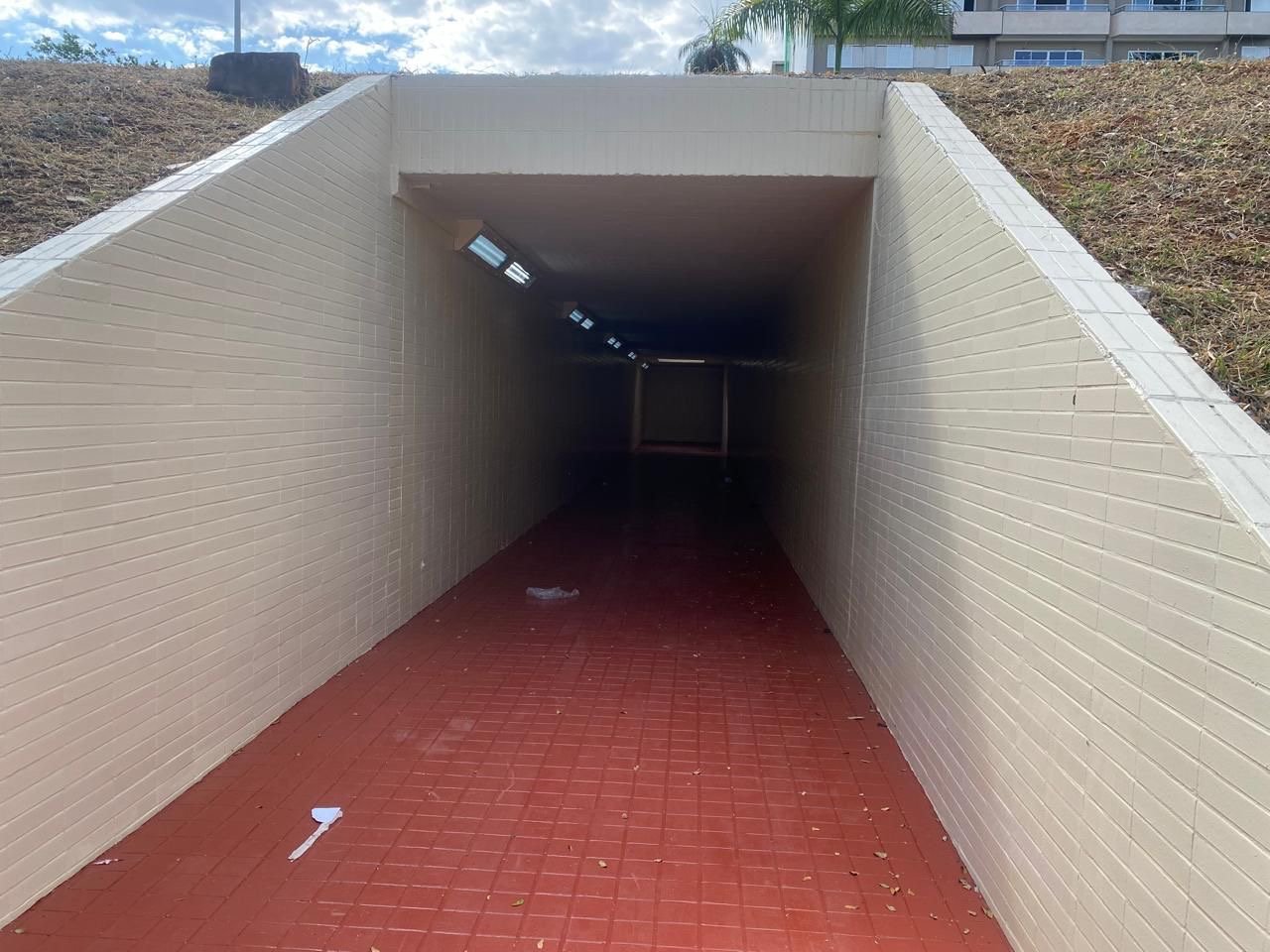 Passagem subterrânea da 104 Sul é totalmente revitalizada