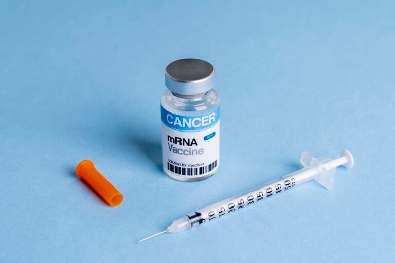 Vacina de mRNA contra Covid aumenta sobrevida de pacientes com câncer