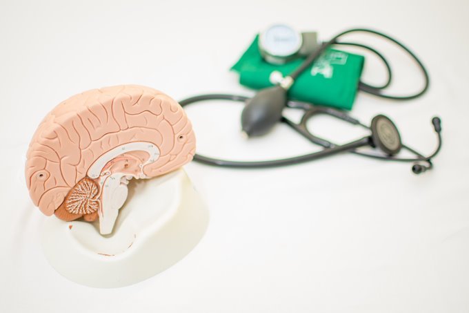 os parâmetros da medicina para definir que pessoa é idosa