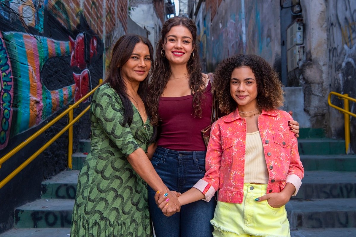 Novela Três Graças tem audiência sofrível e vira problema urgente na Globo