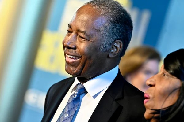 Quem é Ben Carson, neurocirurgião que inspirou o filme Mãos Talentosas