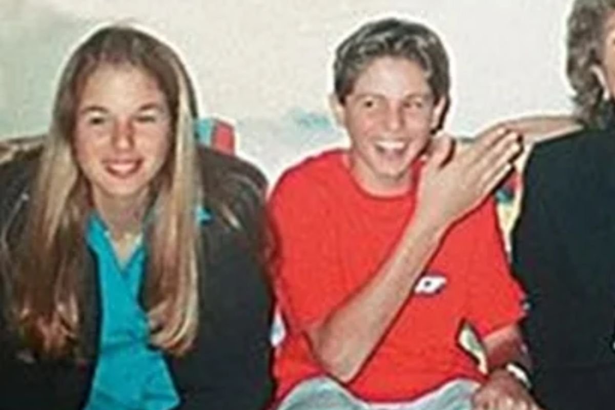 como está o irmão de Suzane após 22 anos do crime