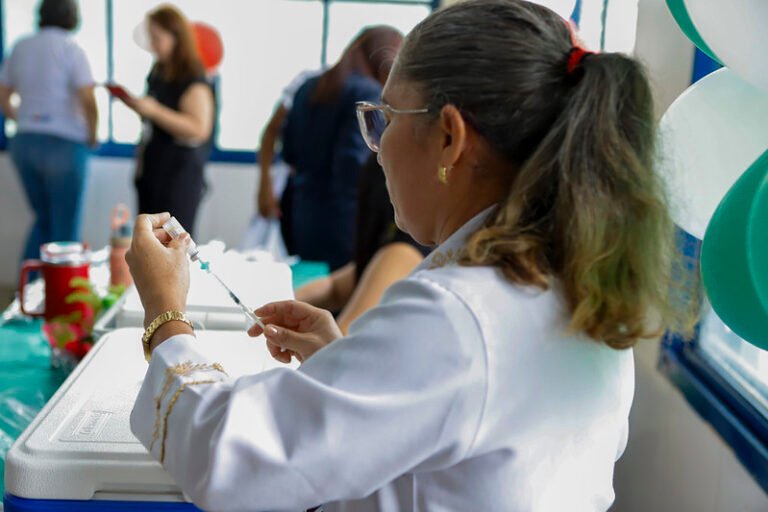 Campanha Nosso Natal combina solidariedade e imunização em todo o DF