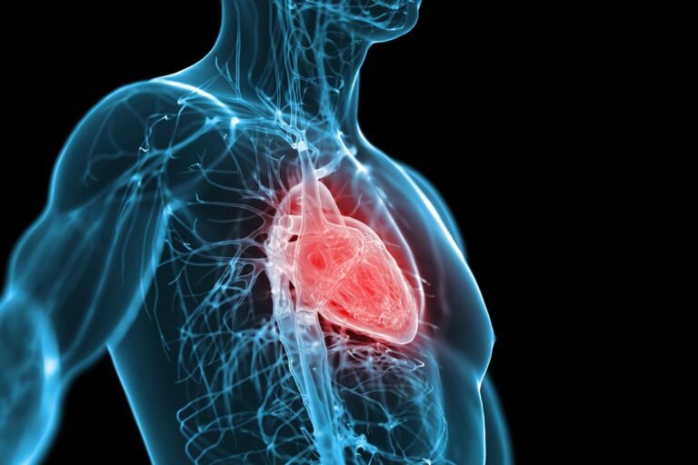 Cardiologista aponta sintomas que podem indicar problema no coração