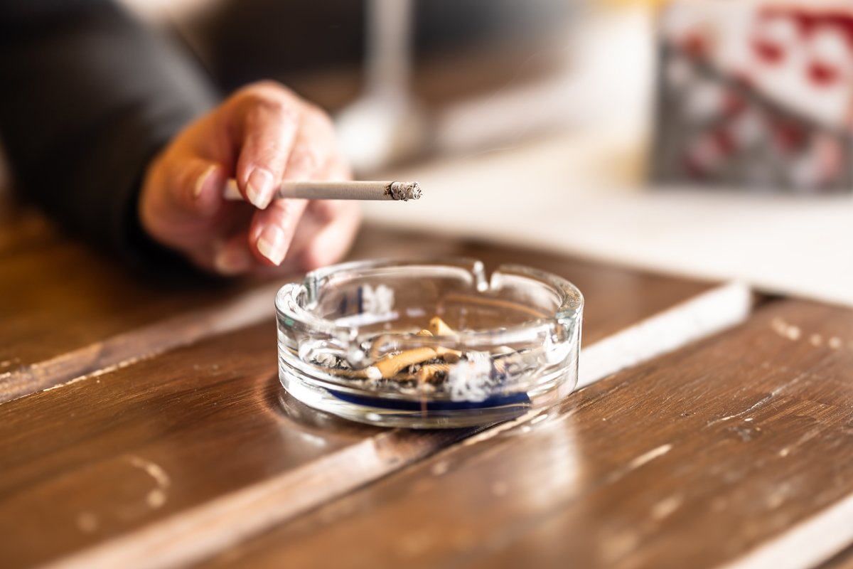 Confira 5 hábitos que prejudicam a sua saúde tanto quanto fumar