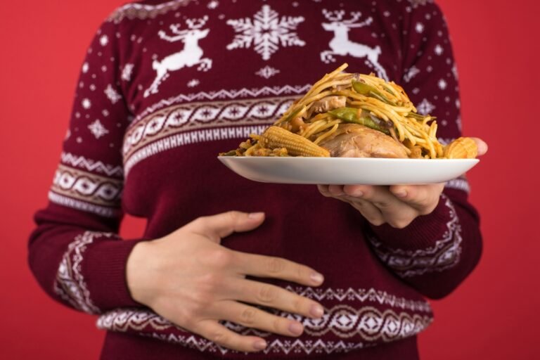 Fome ou emoção? Entenda por que exageramos na ceia de Natal