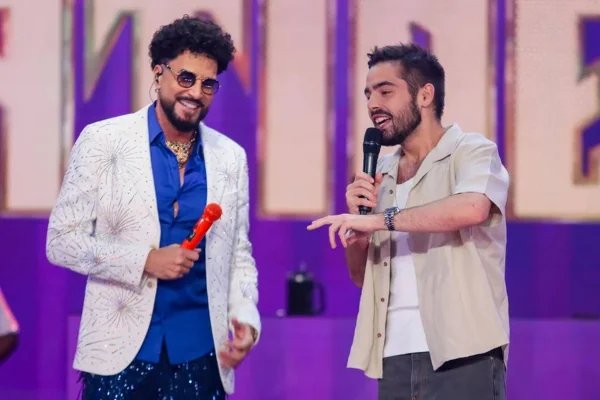 Latino dá alfinetada em Zezé Di Camargo após gravar especial do SBT
