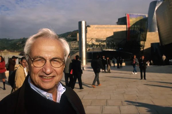 Morre Frank O. Gehry, arquiteto de renome mundial, aos 96 anos