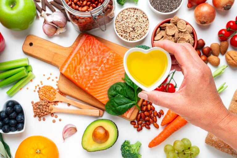 Nutricionistas ensinam o que comer para controlar o colesterol alto