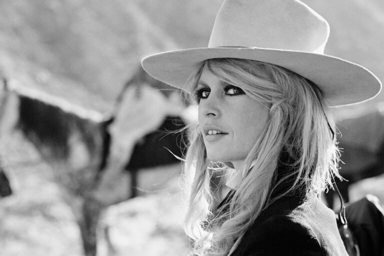 Quem era Brigitte Bardot, polêmica atriz que morreu aos 91 anos