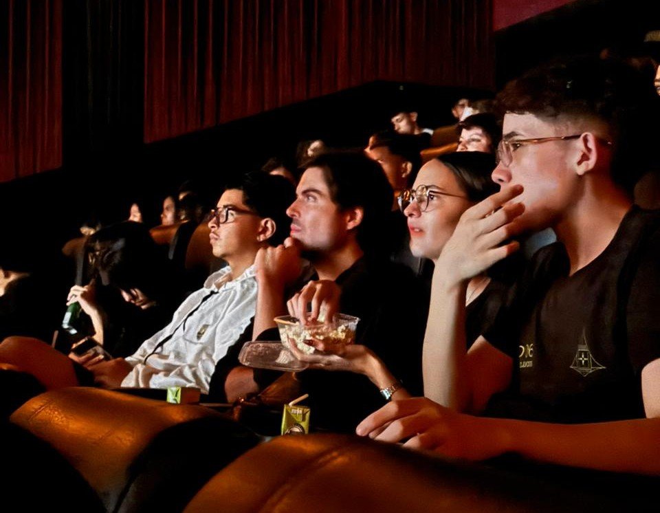 Sejuve-DF leva estudantes ao cinema e promove momentos de cultura e lazer
