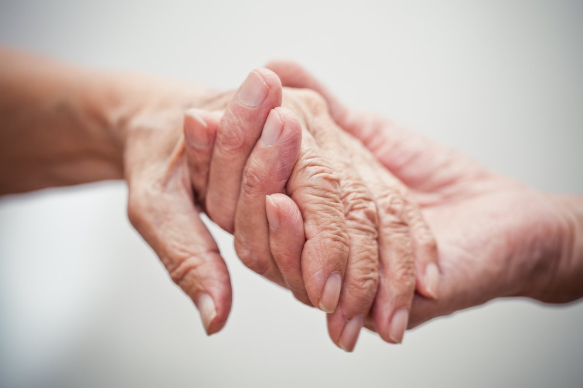 Anvisa aprova medicamento para pacientes com Alzheimer em fase inicial