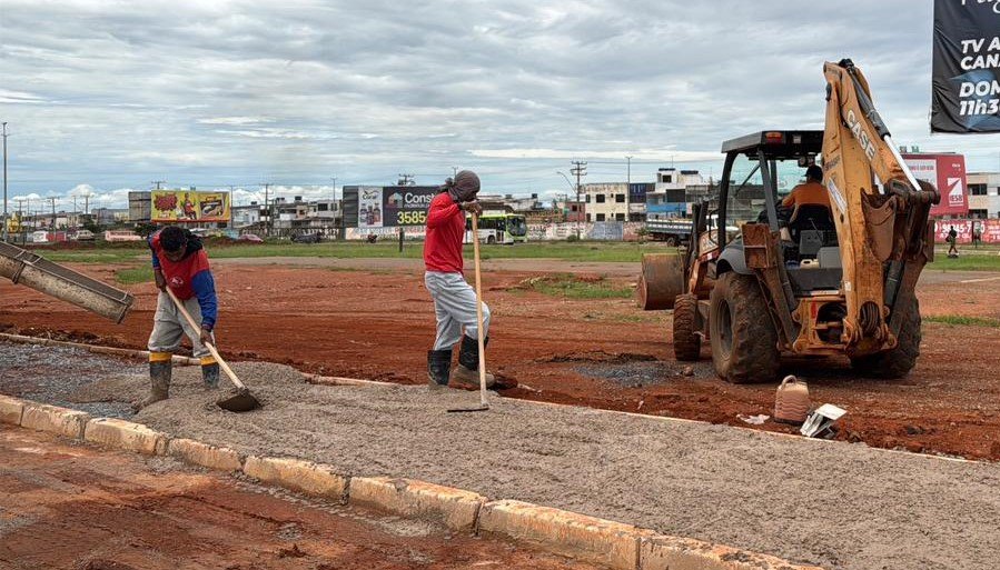Ceilândia registra 100 km de calçadas e mantém obras em áreas de grande fluxo