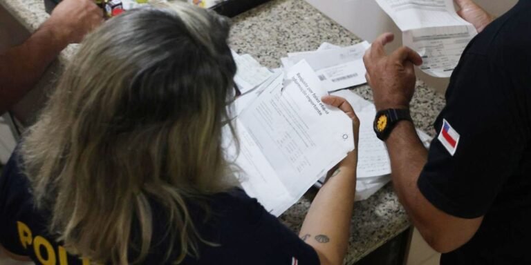 AM: Polícia detém agentes públicos suspeitos de colaborar com facção