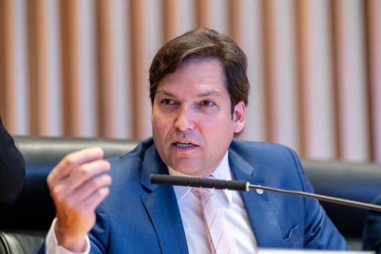 Câmara Legislativa aprova regra para ampliar acessibilidade no transporte por aplicativo