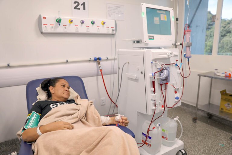 DF expande atendimento em hemodiálise e amplia vagas para pacientes renais