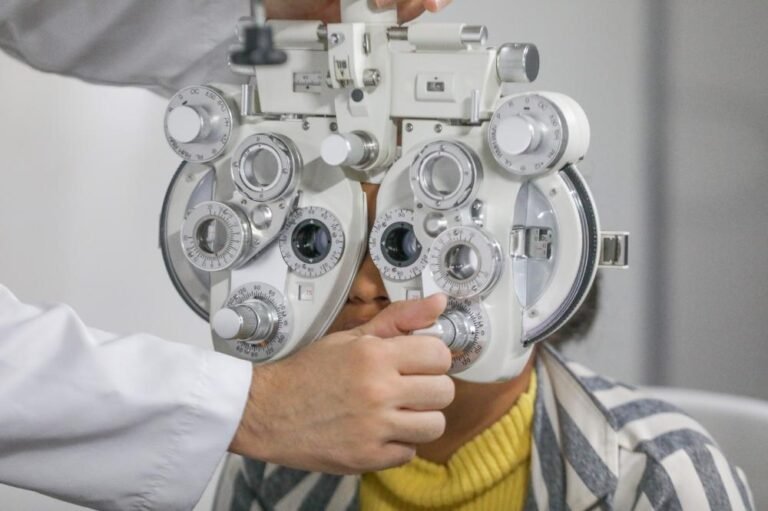 Projeto leva atendimento oftalmológico e odontológico gratuito a estudantes do DF