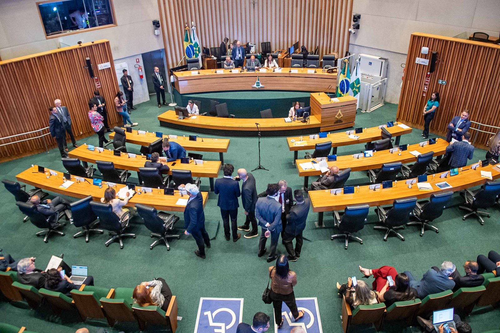 Proposta do Executivo para capitalizar o BRB com imóveis públicos gera questionamentos na Câmara Legislativa