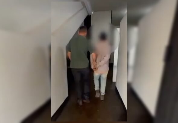 Suspeito de matar homem na noite de Natal é preso após fuga em GO. Veja vídeo