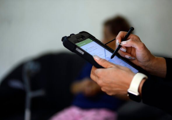 Tecnologia moderniza atendimento de agentes de saúde no DF