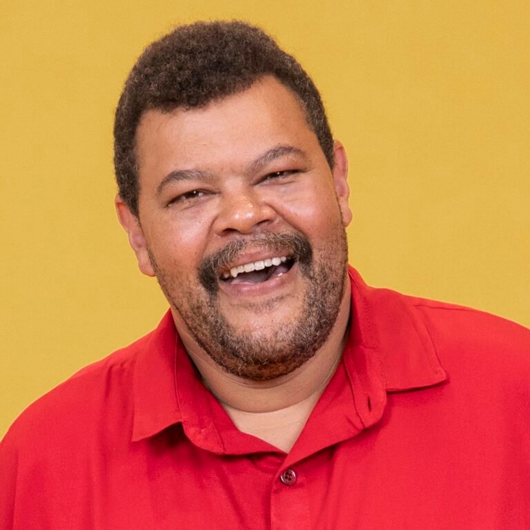 Web cobra providência da Globo após Babu armar plano contra Ana Paula