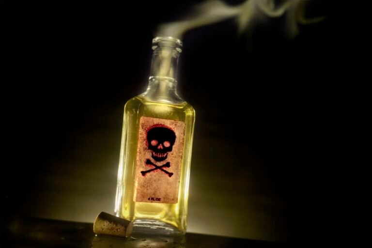 mulher ameaça com veneno após xixi em roda