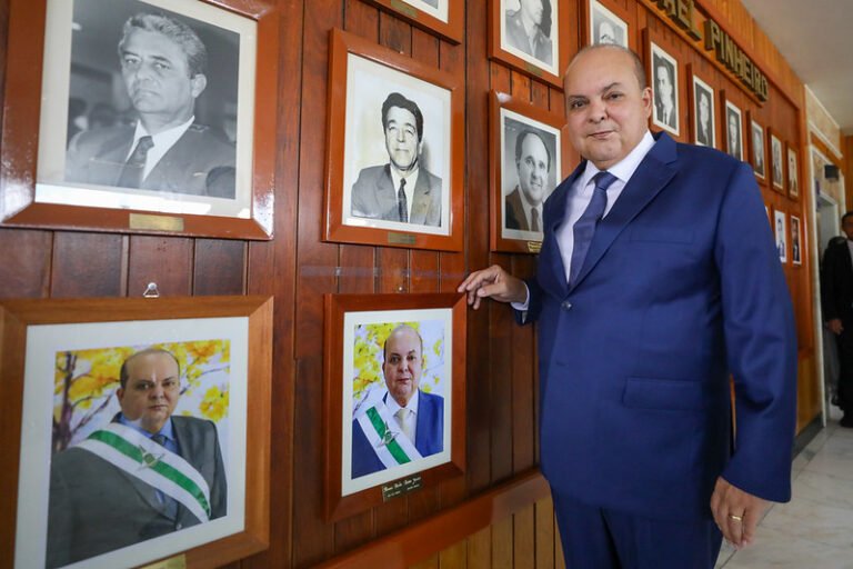 Após mais de 7 anos no poder, Ibaneis ganha espaço definitivo na história do DF