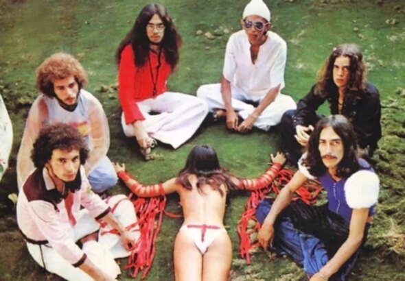 Banda recebe anistia 50 anos após censura durante a ditadura militar