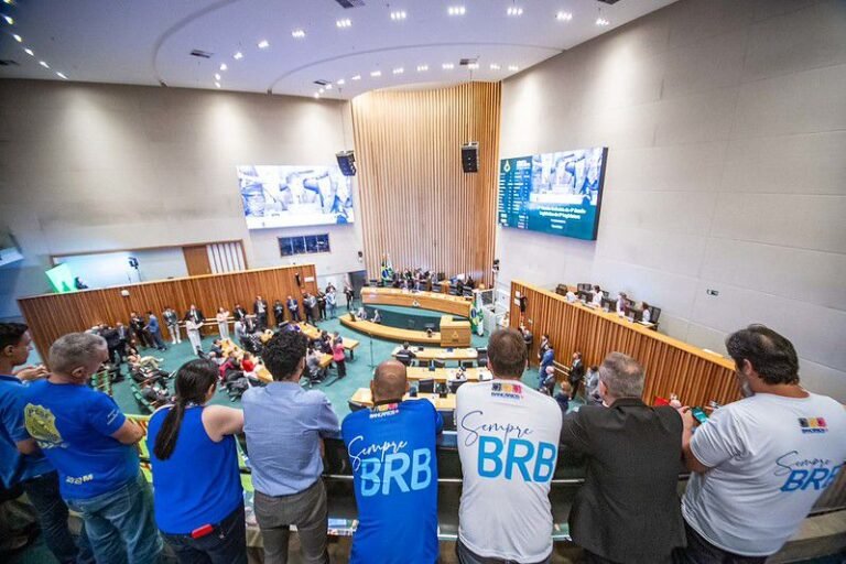 CLDF aprova plano emergencial que evita o fim do BRB e garante funcionalidade pública