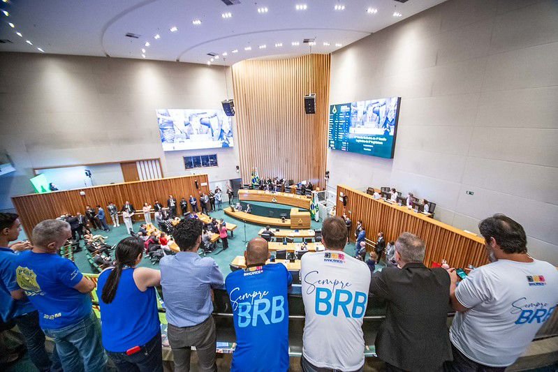 CLDF aprova plano emergencial que evita o fim do BRB e garante funcionalidade pública