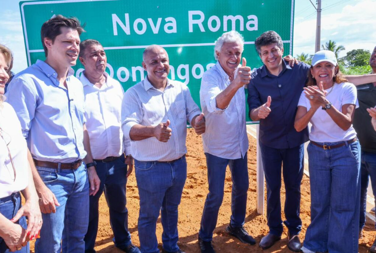 Caiado e Daniel Vilela entregam GO-110 e viram chave do desenvolvimento no Nordeste goiano