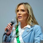 Celina Leão assume governo do DF e promete manter agenda com foco social