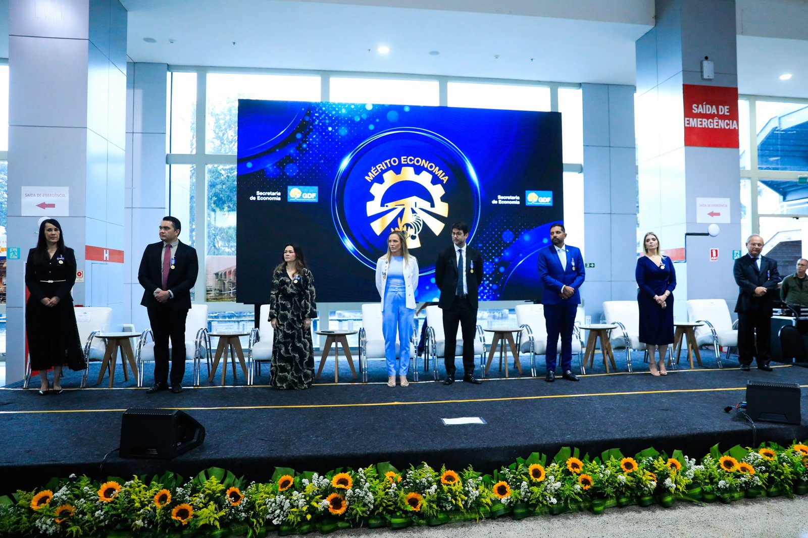 Celina Leão participa da entrega da Medalha Mérito Economia e destaca desenvolvimento do DF