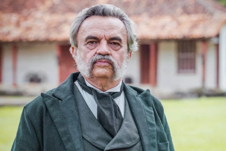 Condenado por estupro, José Dumont está no ar em novela da Globo