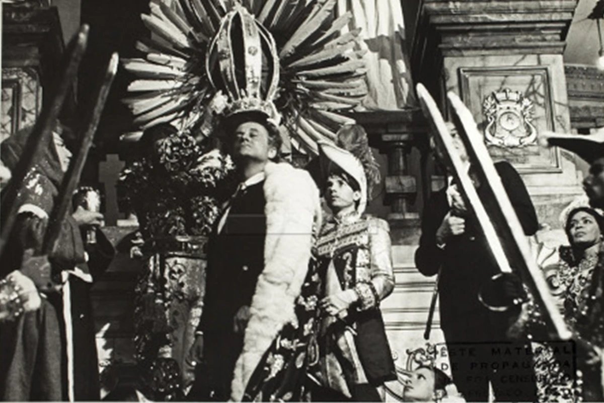 Filmes de Glauber Rocha passam por restauro que une analógico e digital