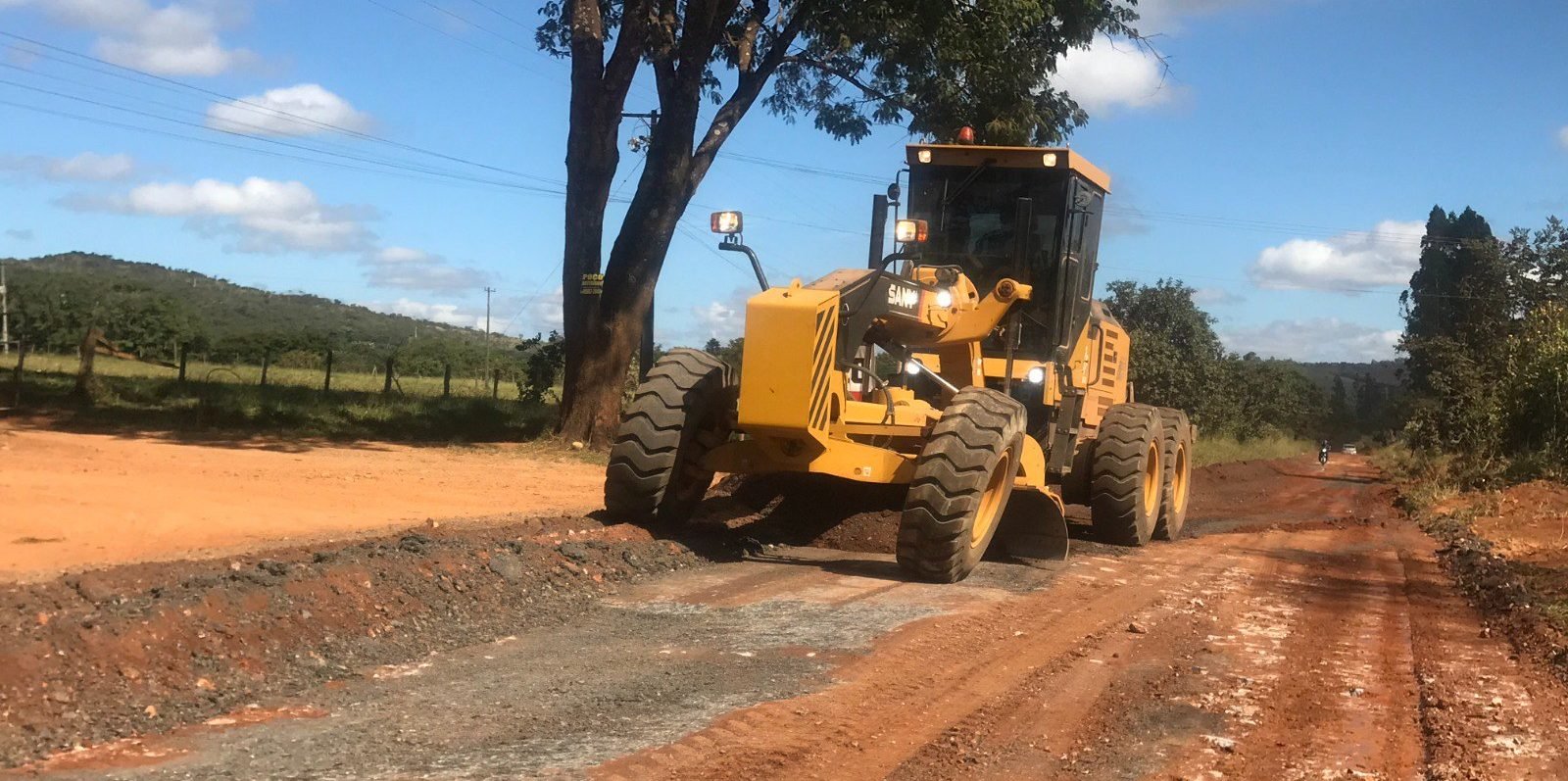 GDF intensifica serviços em vias rurais e leva reparos ao asfalto no centro de São Sebastião
