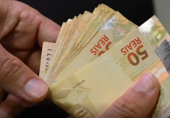 Gerente burla sistema de restaurante para embolsar dinheiro do caixa